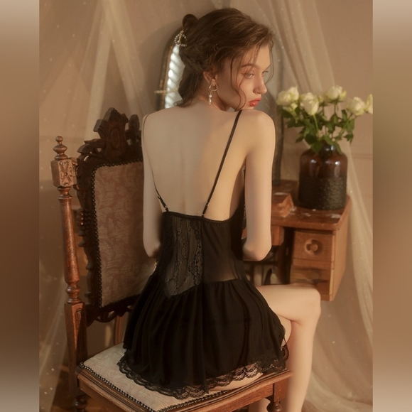 French Sexy Lace Slip + G-string Set - Picture 7 of 8